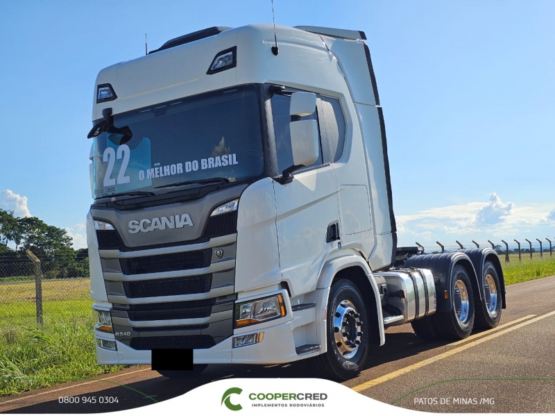 Scania R540 21/22 6x4 Branco